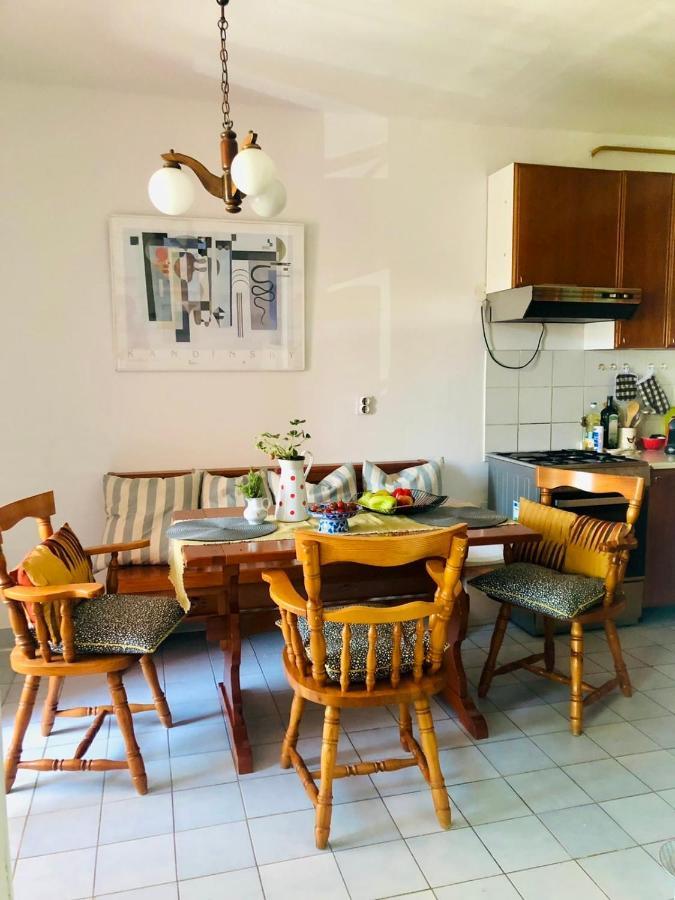 Beautiful Apartment With Balcony Pula Zewnętrze zdjęcie